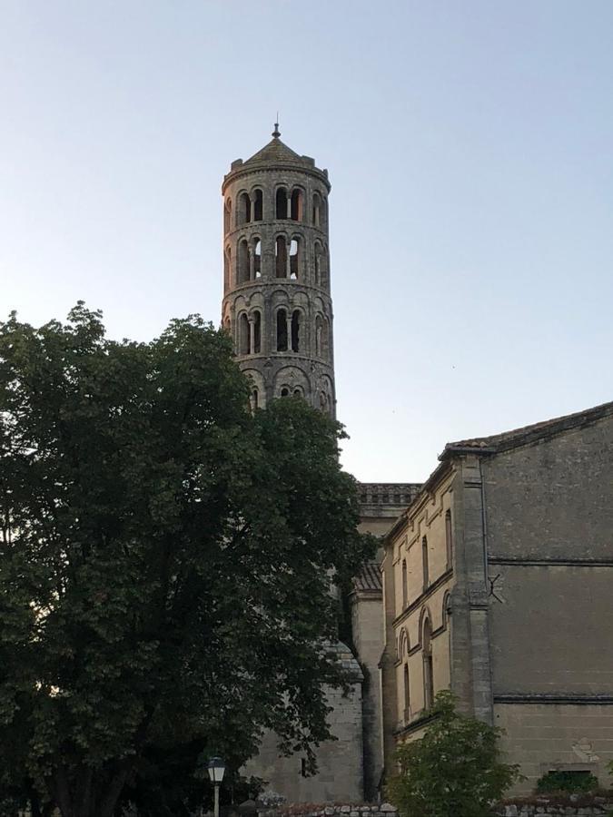 Uzes A Pied, Appartement Dans Cadre D'Exception Bagian luar foto